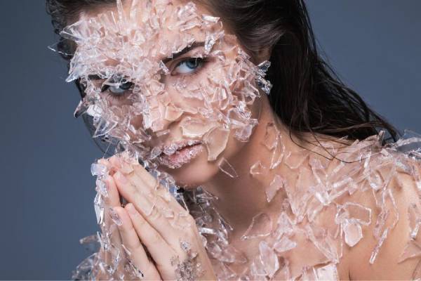 استفاده یخ برای صورت